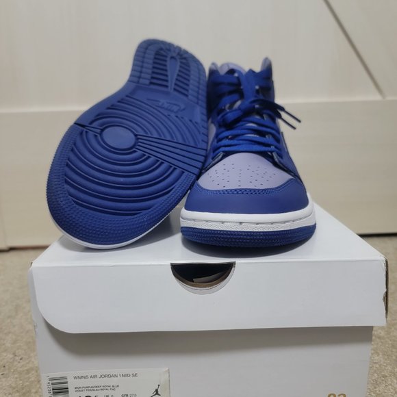 Air Jordan 1 Mid SE womens US 10.5 - Picture 4 of 4